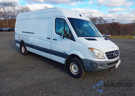 2011 Mercedes-Benz Sprinter 2500 High Roof из США, поврежденный, VIN WD3PE8CB2B5599642